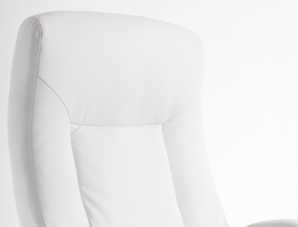 SILLA Q-CONNECT DIRECCION VERO NA SIMIL PIEL BASE METALICA ALT MAX 1210 ANC 650 PROF 730 MM RUEDAS PREMIUM COLOR BLANCO